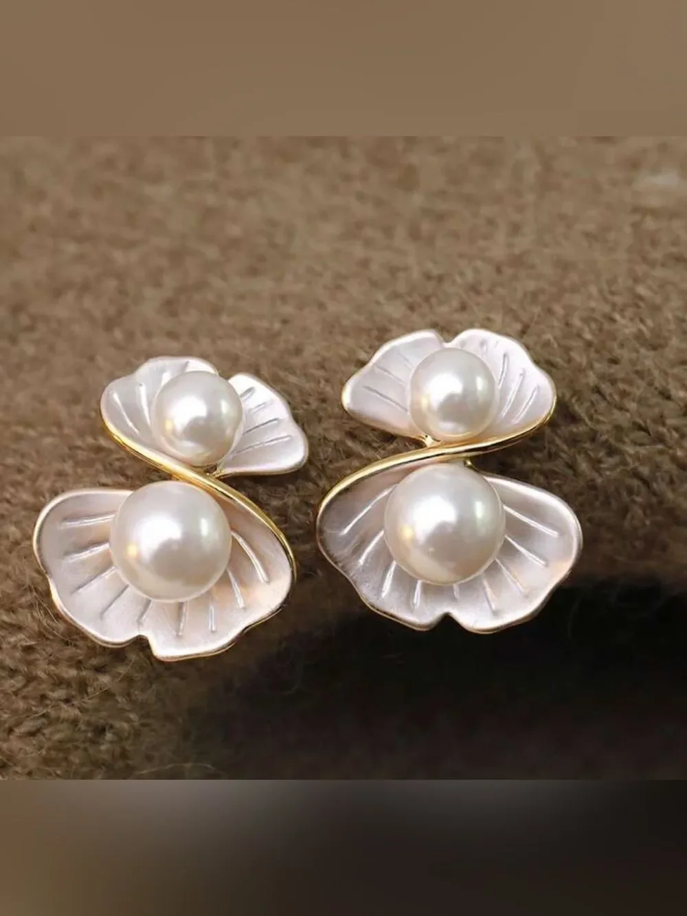 White Pearl Floral Double-Stud Earrings N1481